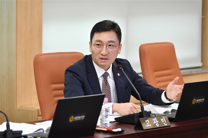 서울 아파트 시장, 허위 계약 급증으...