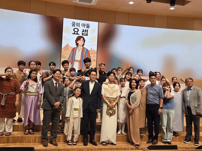 배우 이정용·조은숙, 연극 '...