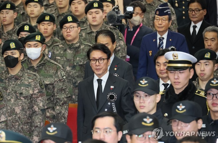 6·25 전사자 유해 합동봉안식 거행...